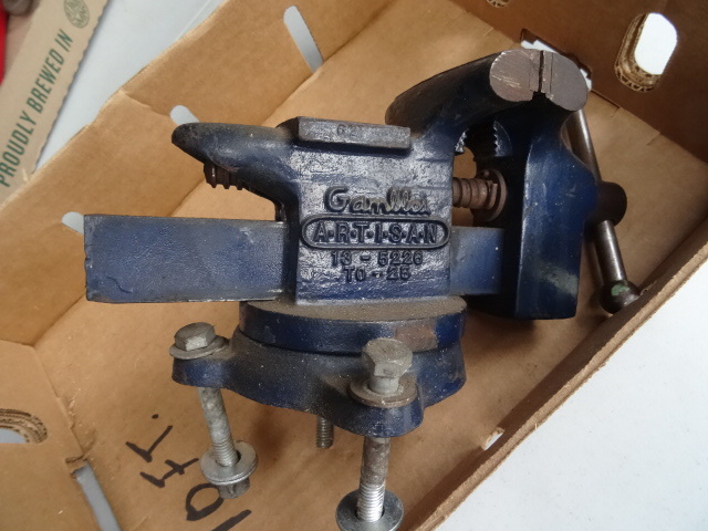 lot 140 image: Gambles Artisan Bench Vise 3.5 Inch