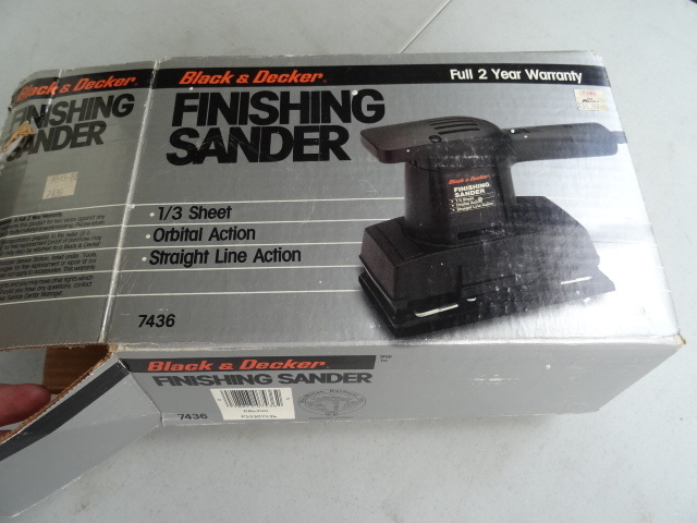 lot 146 image: Black and Decker 13 Sheet Finishing Sander