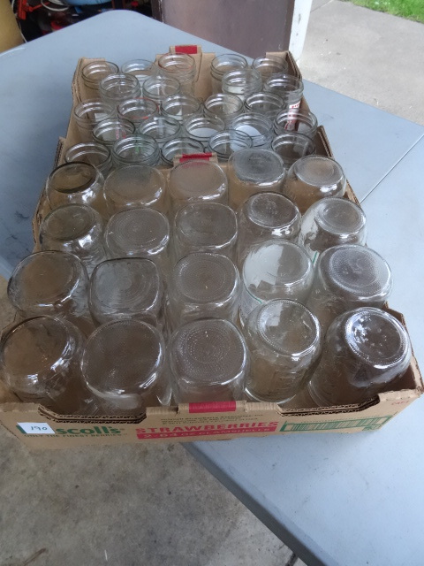 lot 190 image: 20 Caning Jars 12ox. 24 Jelly Jars