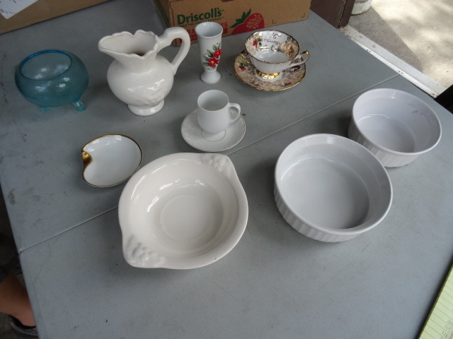 lot 218 image: Misc Corningware and Collectible