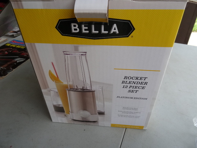 lot 227 image: Bella Rocket Blender 12 Piece Set New