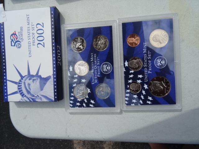 lot 260 image: 2002 United States Mint Proof Set