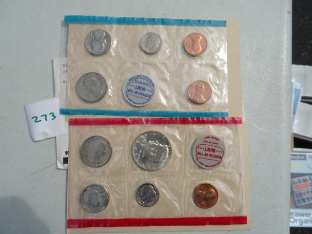 lot 273 image: 1969 Uncirculated Coin Set.