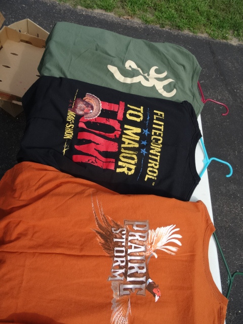 lot 298 image: XL T Shirts, Hunting Style Qty 4