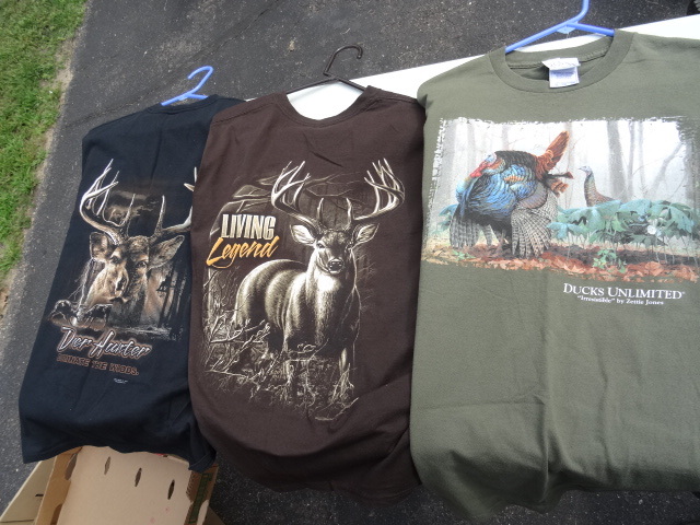 lot 300 image: XL T Shirts, Hunting Style Qty 4