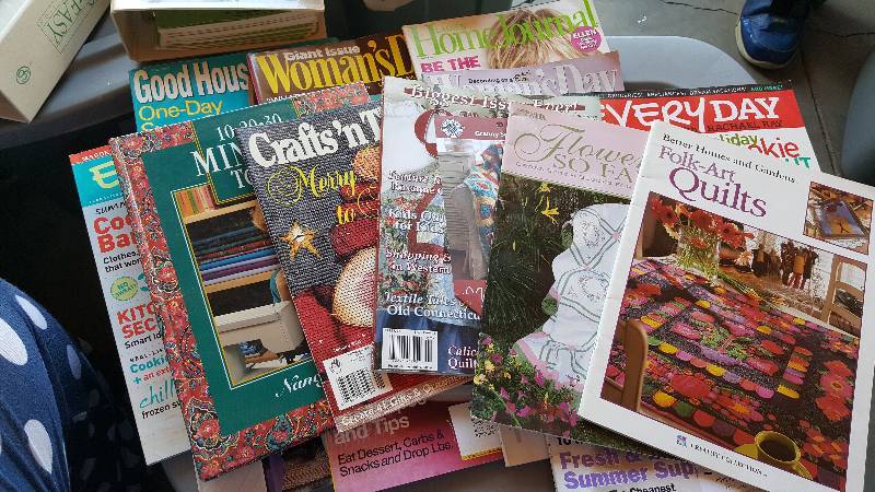 Lot of 16 Magazines and craft books