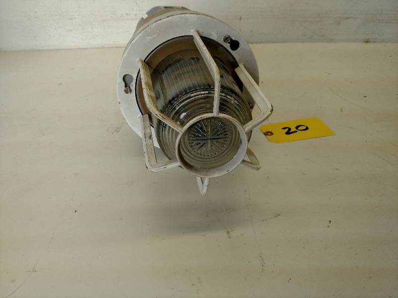 lot 20 image: O-Z Gedney XMX100 Explosion Proof L...