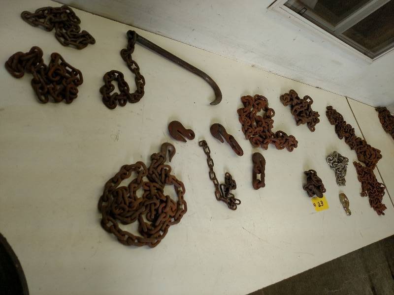 lot 23 image: Asstd Hooks, & Chain Pieces...
