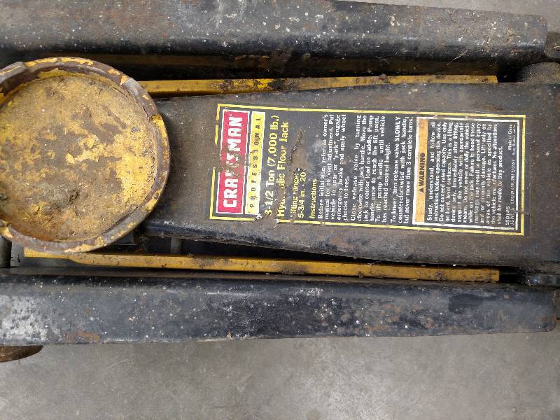 lot 14 image: Craftsman 3 12 Ton Floor Jack, Wor...