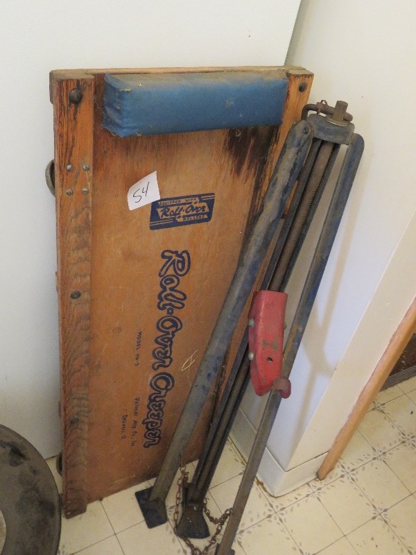 Garage lot