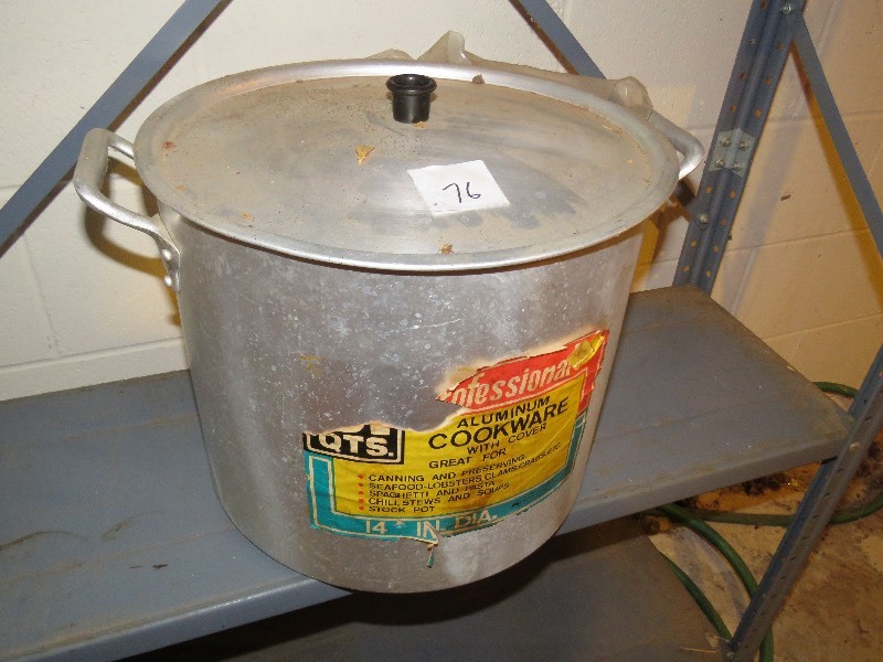 Large Aluminum Pot
