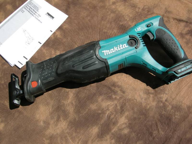 lot 67 image: Makita 18v Cordless Recipro Saw