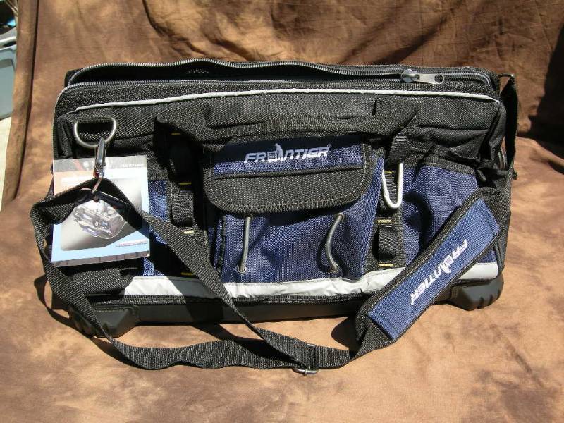 lot 68 image: Frontier 19 Tool Bag