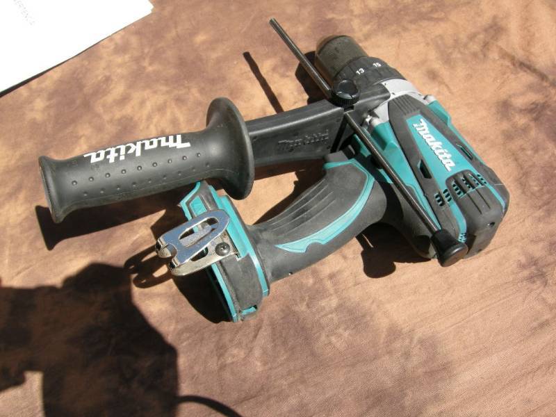 lot 71 image: Makita 18v Cordless Hammer Driver Drill