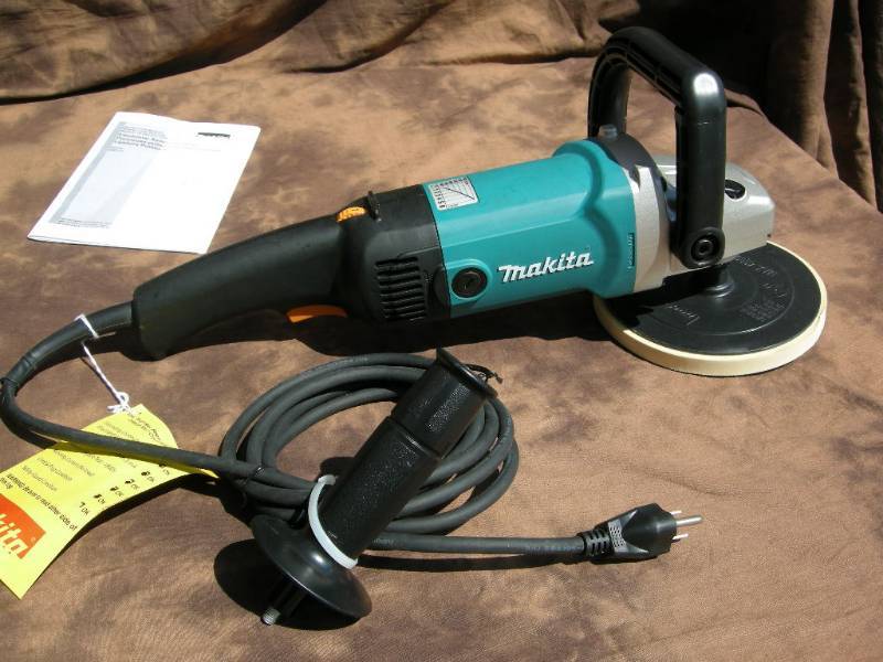 lot 76 image: Makita Sander Polisher