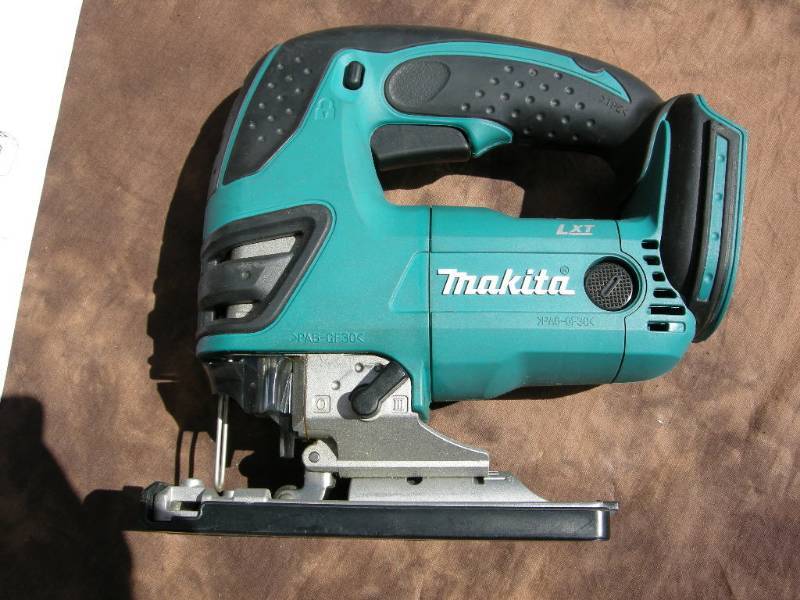 lot 79 image: Makita 18v Cordless Jig Saw