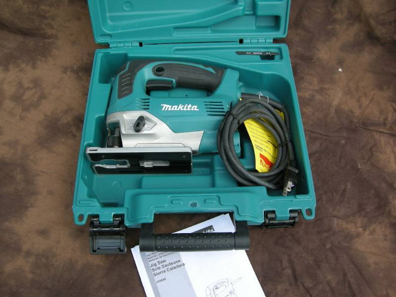 lot 13 image: Makita Jig Saw