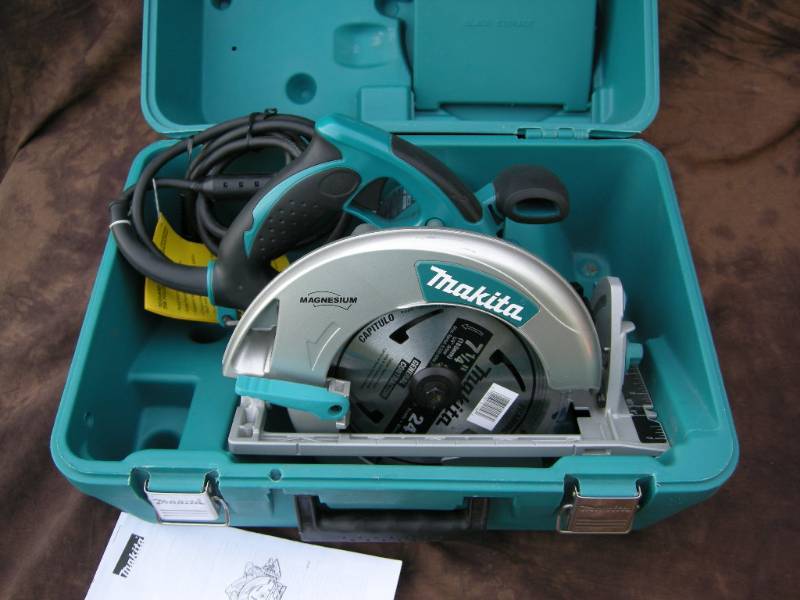 lot 30 image: Makita Magnesium 7-14 Circular Saw