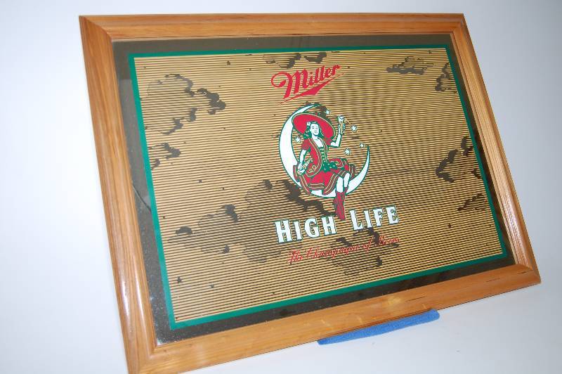 lot 19 image: Alcohol Advertisement Mirror