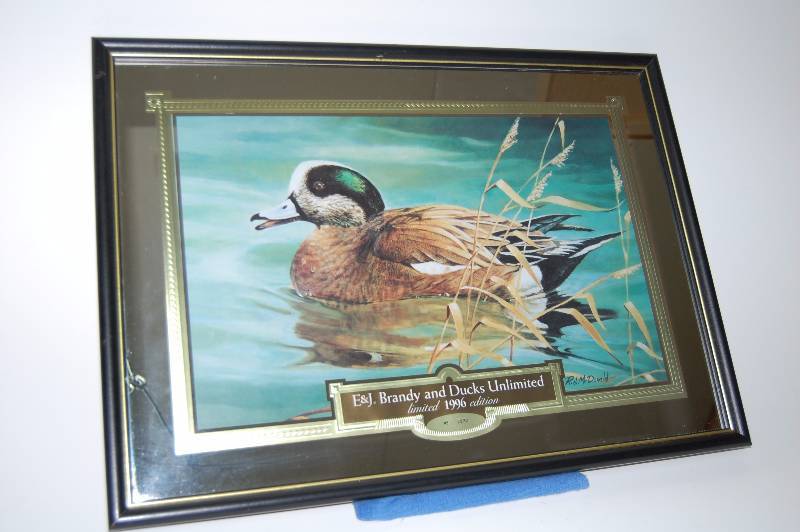 lot 24 image: Alcohol Advertisement Mirror
