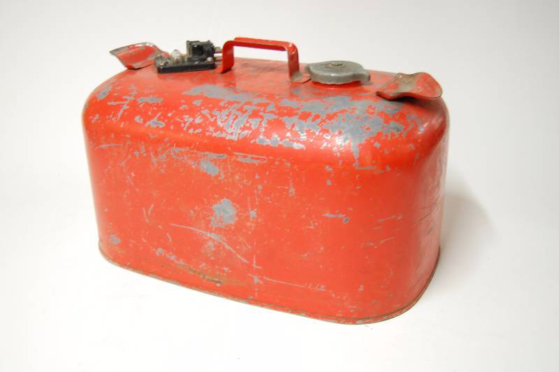 lot 70 image: Boat Fuel Tank