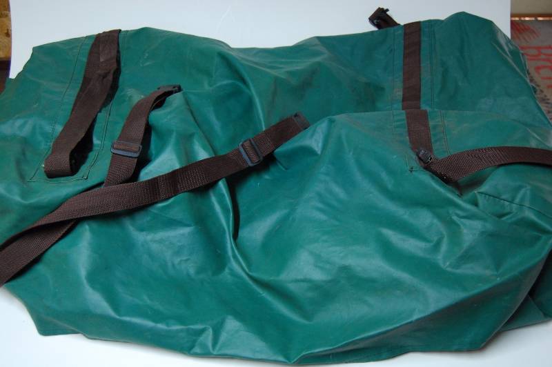 lot 83 image: Car Top Carrier