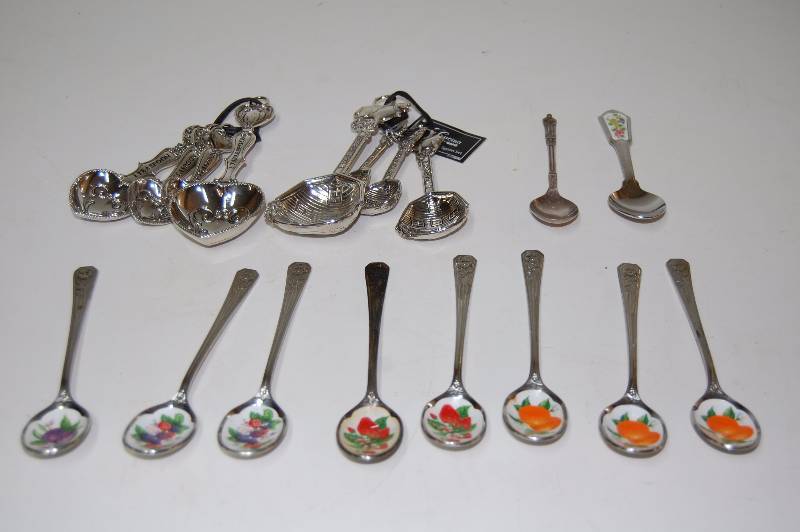 lot 98 image: Spoons