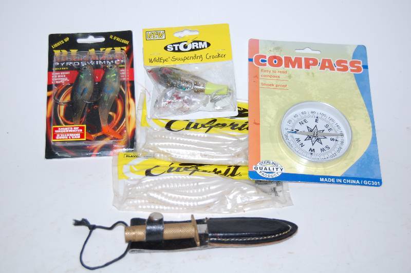 lot 158 image: Fishin Lures and More