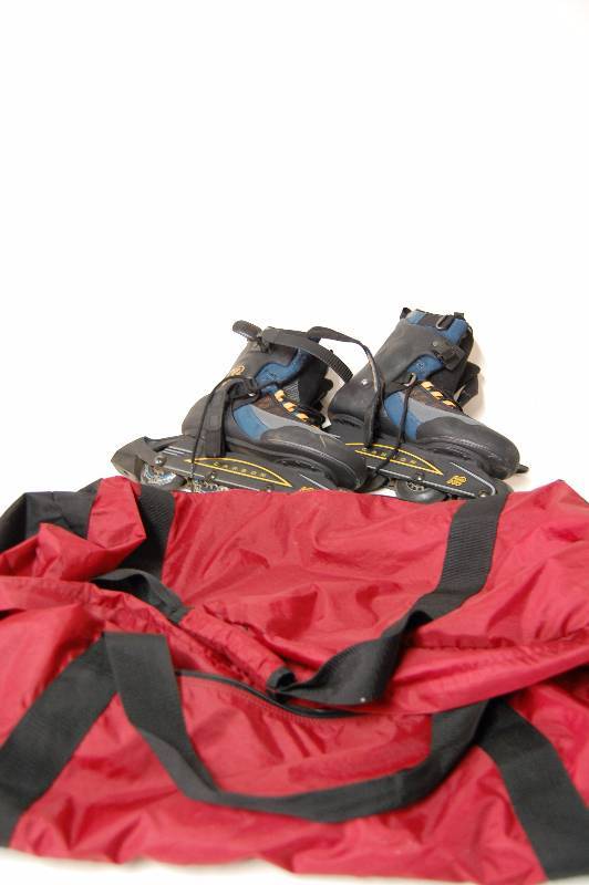 lot 166 image: Roller Blades