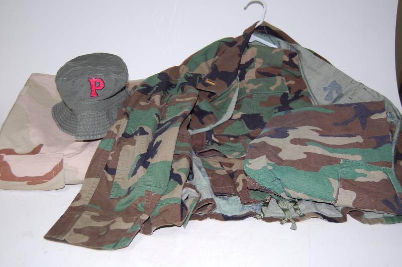lot 173 image: Military Fatigues