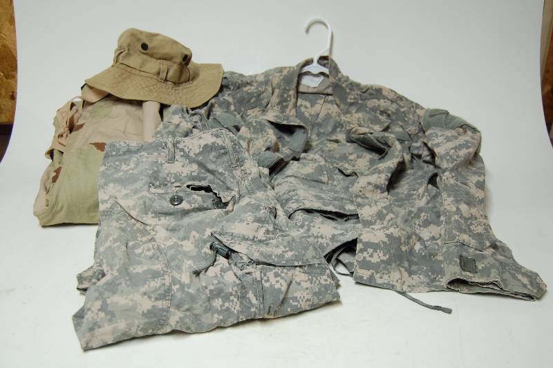 lot 176 image: Military Fatigues