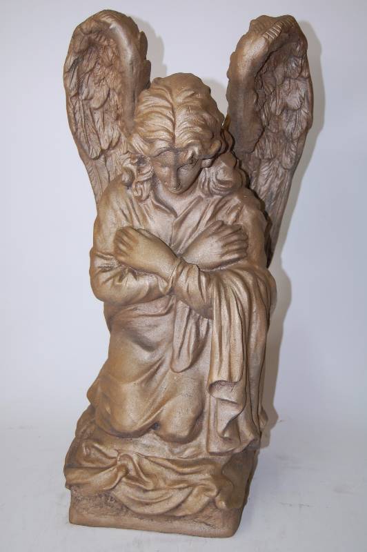 lot 200 image: Yard Angel