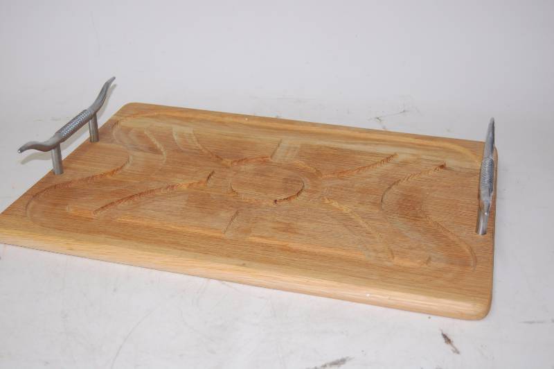 lot 226 image: Decoartive Serving Tray