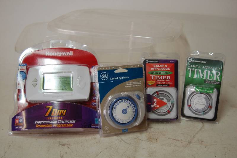 lot 241 image: Thermostat and Appliance Timers