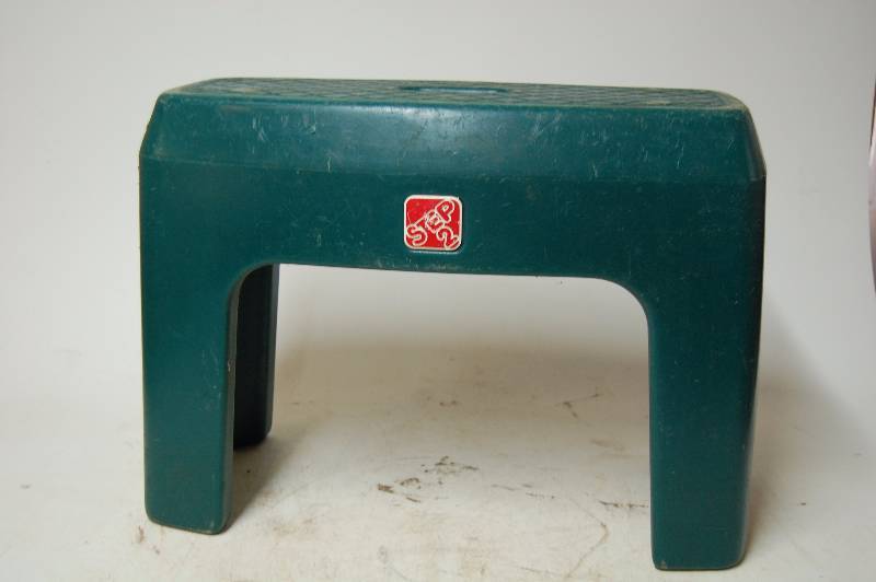 lot 251 image: Gardening Stool