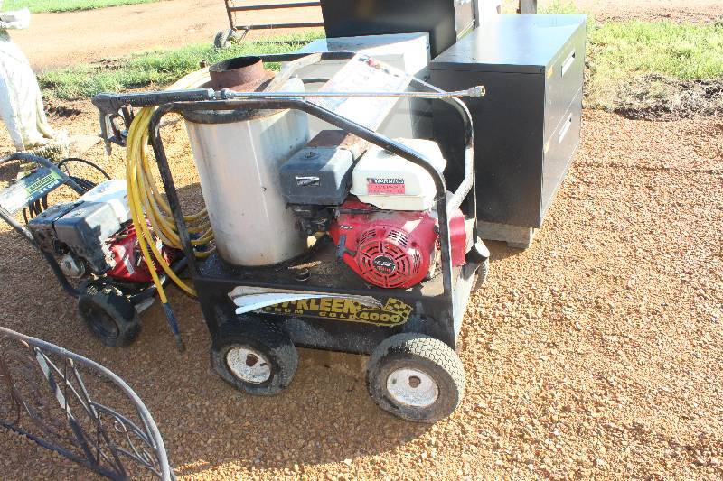 Easy Kleen Magnum 4000 PSI 120V Burner Pressure Washer w Hose & Attachments