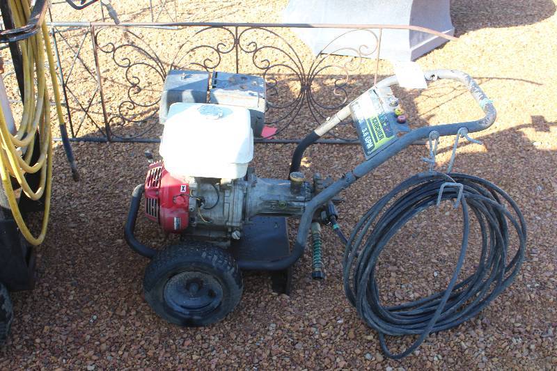 Karcher Gas-Powered 4000 PSI 3.6 GPM Power Washer w Hose & Attachments