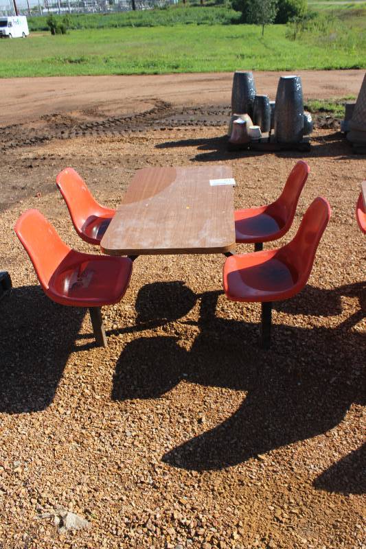 Cafeteria Table w 4-Attached Chairs