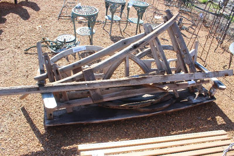This item is missing parts and has been removed from the auction.  Please contact A2C with questions.