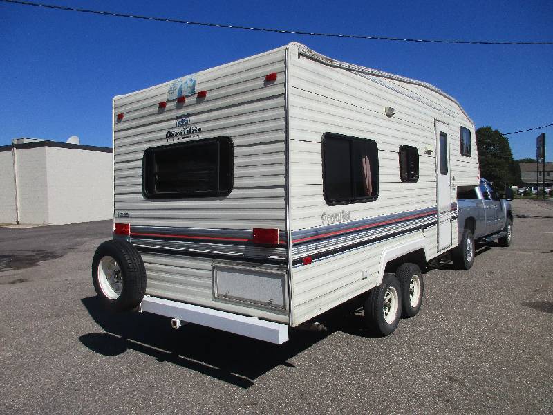 Fifth Wheel Camper