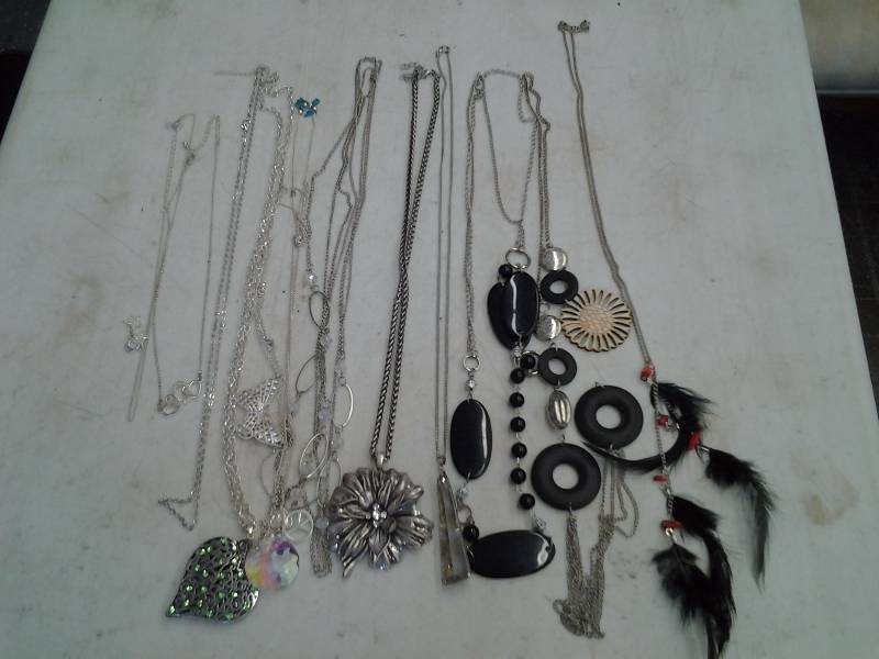 Assorted Necklaces & Chains