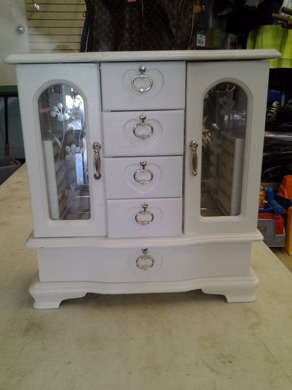 Jewelry Box (12x12)
