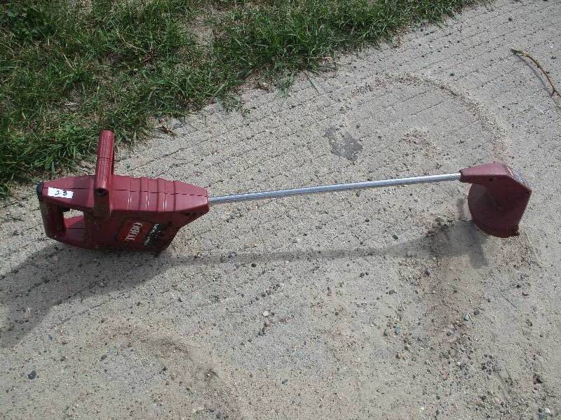 Toro Cordless Trimmer