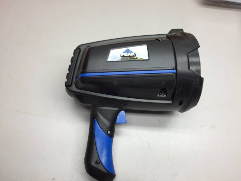 lot 15 image: 2 PEAK PERFORMANCE 2500000 LED WORKLIGHTS (NO CHARGER)