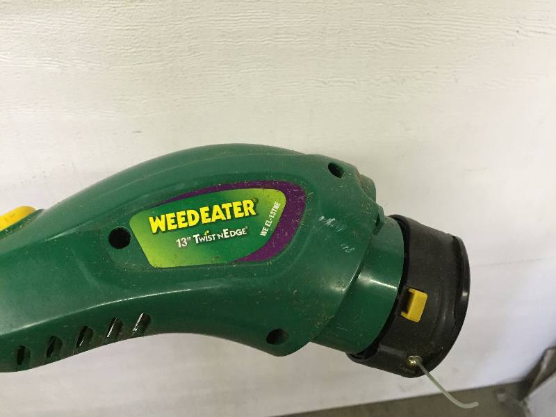 lot 37 image: WEED EATER 13 TWIST N EDGE ELECTRIC