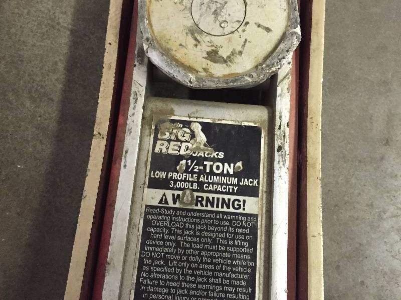 lot 18 image: BIG RED 1 12 TON ALUMINUM LOW PROFILE RACING FLOOR JACK