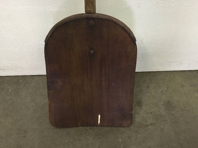 lot 23 image: VINTAGE WOODEN SHOVEL