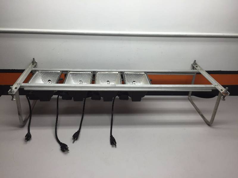 lot 48 image: NORTH WOOD TEE OFF GOLFING KITS FULL BOX, REGENT 4 LIGHT SYSTEM 500 WATT BULBS