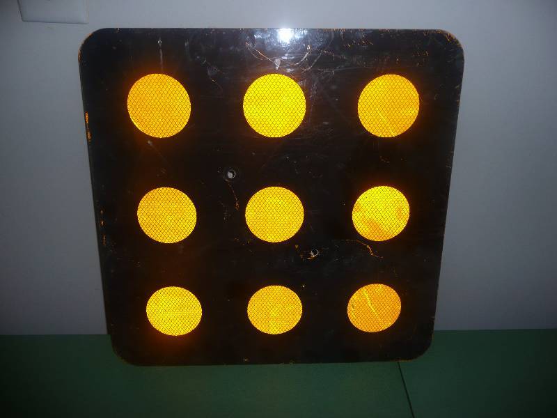 lot 4 image: VINTAGE STREET SIGN (Reflective) 18in wide 18in high