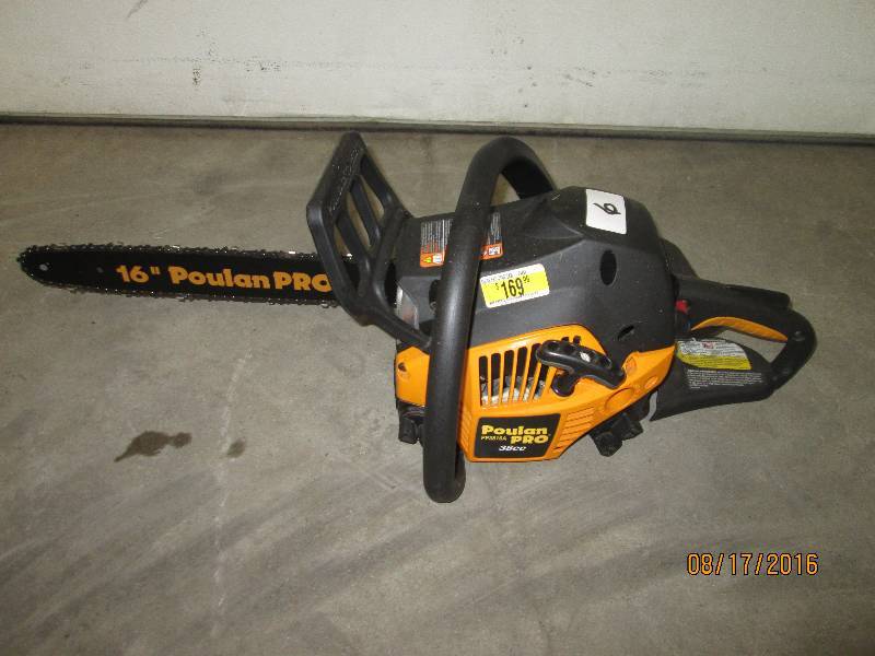 lot 6 image: Poulan Pro 38cc Chainsaw, Like New,...